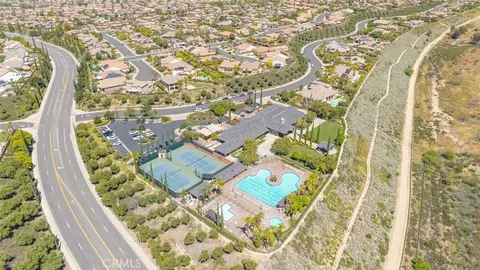 View/Area - 45000 Vine Clf, Temecula, CA 92592 photo 4 of 6