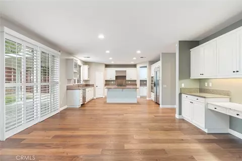 Living - 45000 Vine Clf, Temecula, CA 92592 photo 2 of 3
