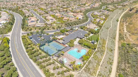View/Area - 45000 Vine Clf, Temecula, CA 92592 photo 4 of 6
