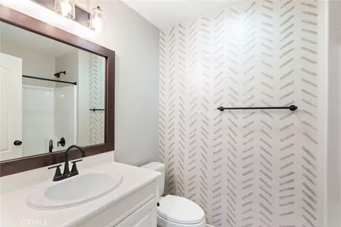 Bath - 45000 Vine Clf, Temecula, CA 92592 photo 1 of 4