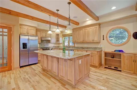 Kitchen - 24782 Altdorf, Crestline, CA 92325 photo 1 of 2