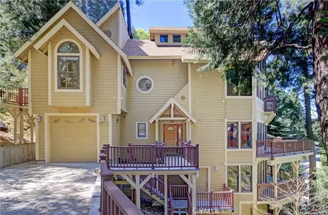 Exterior - 24782 Altdorf, Crestline, CA 92325 photo 3 of 9