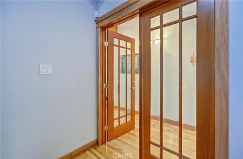Entry Way - 24782 Altdorf, Crestline, CA 92325 photo 3 of 5