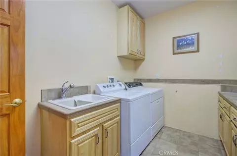 Other - 24782 Altdorf, Crestline, CA 92325 photo 4 of 10