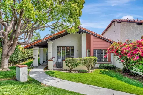 6225 Riviera Cir, Long Beach, CA 90815