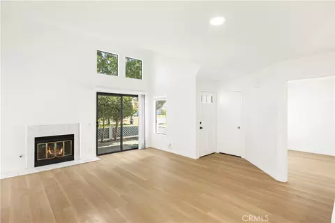 Living - 446 Fallingstar, Irvine, CA 92614 photo 5 of 10