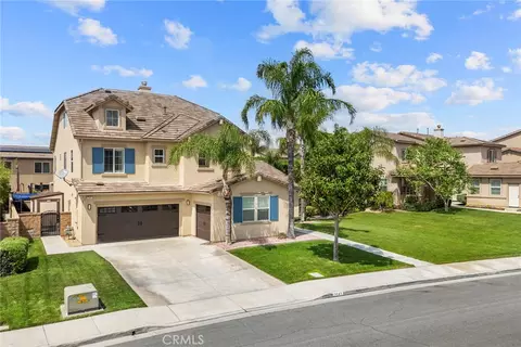 7547 Soaring Bird Ct, Eastvale, CA 92880