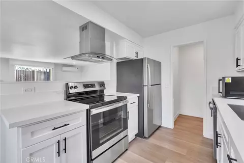 Kitchen - 625 Orizaba, Long Beach, CA 90814 photo 1 of 7