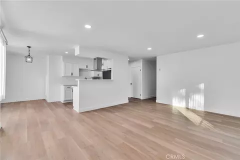 Living - 625 Orizaba, Long Beach, CA 90814 photo 10 of 11