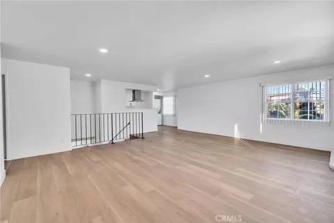 Living - 625 Orizaba, Long Beach, CA 90814 photo 3 of 11