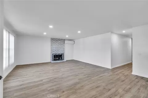 Living - 625 Orizaba, Long Beach, CA 90814 photo 7 of 11