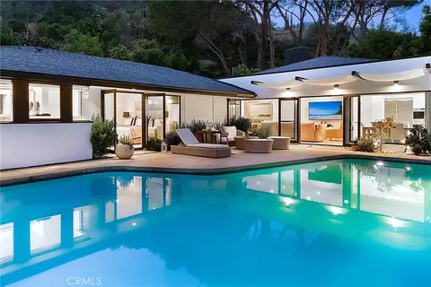 9621 Cedarbrook, Beverly Hills, CA 90210