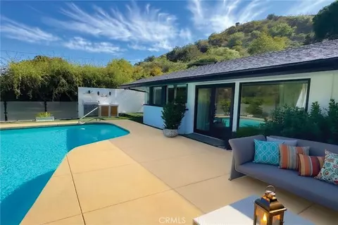9621 Cedarbrook, Beverly Hills, CA 90210