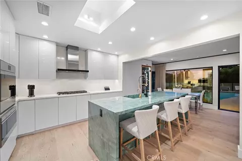 9621 Cedarbrook, Beverly Hills, CA 90210