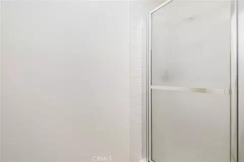 Bath - 2316 Cascade, Tustin, CA 92782 photo 5 of 6