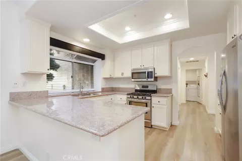 Kitchen - 2316 Cascade, Tustin, CA 92782 photo 3 of 4