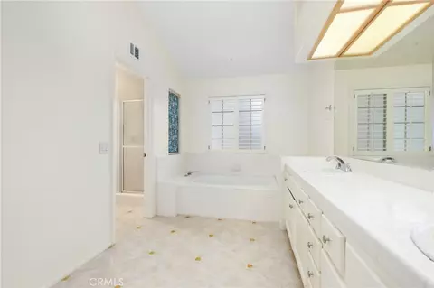 Bath - 2316 Cascade, Tustin, CA 92782 photo 6 of 6