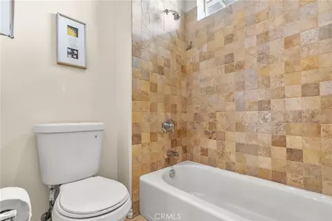Bath - 2092 E Nohl Ranch Rd, Orange, CA 92867 photo 2 of 3