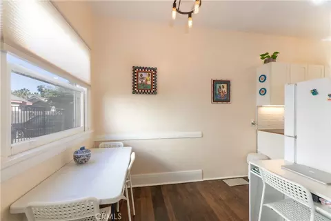 Dining - 1738 E 4th St #15, Long Beach, CA 90802 photo 2 of 2