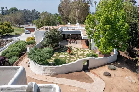 Exterior - 1615 Halsey St, Redlands, CA 92373 photo 5 of 25