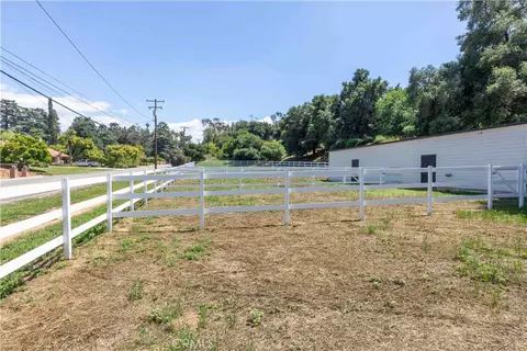 Exterior - 1615 Halsey St, Redlands, CA 92373 photo 22 of 25