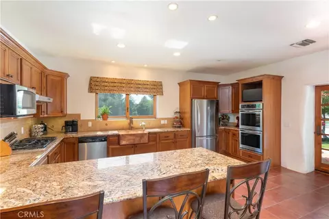 Kitchen - 1615 Halsey St, Redlands, CA 92373 photo 4 of 5