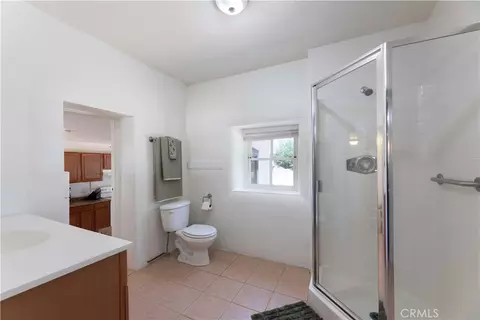 Bath - 1615 Halsey St, Redlands, CA 92373 photo 8 of 10