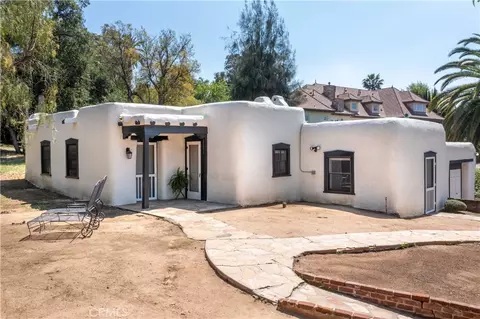 Exterior - 1615 Halsey St, Redlands, CA 92373 photo 12 of 26