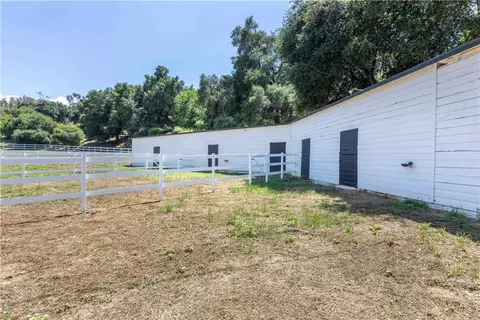 Exterior - 1615 Halsey St, Redlands, CA 92373 photo 21 of 25