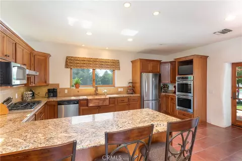 Kitchen - 1615 Halsey St, Redlands, CA 92373 photo 4 of 5