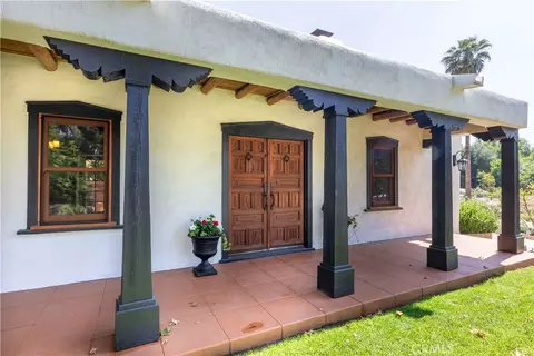Exterior - 1615 Halsey St, Redlands, CA 92373 photo 7 of 25