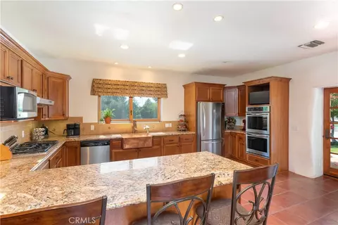Kitchen - 1615 Halsey St, Redlands, CA 92373 photo 4 of 5