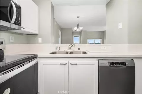 525 E Seaside Way #904, Long Beach, CA 90802