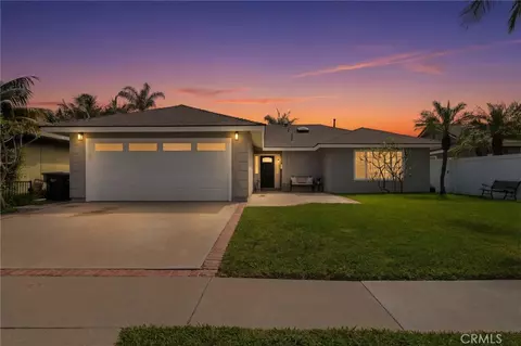 14872 Vanguard Ln, Huntington Beach, CA 92647