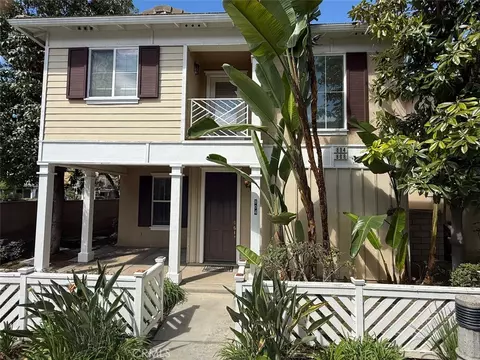 804 Atkins Ln, Brea, CA 92821