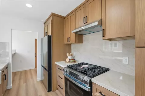 Kitchen - 6926 E Peabody, Long Beach, CA 90808 photo 2 of 2