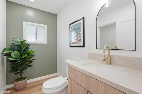 Bath - 6926 E Peabody, Long Beach, CA 90808 photo 4 of 4