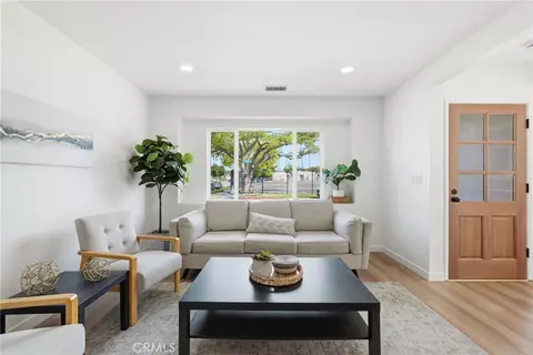 Living - 6926 E Peabody, Long Beach, CA 90808 photo 3 of 3