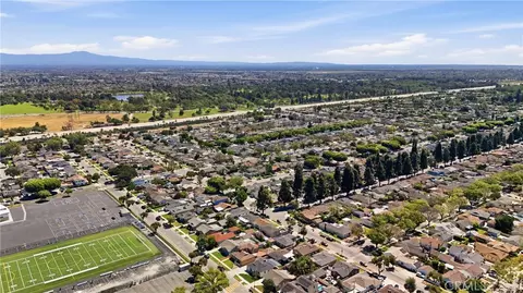 View/Area - 6926 E Peabody, Long Beach, CA 90808 photo 10 of 12