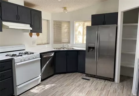 Kitchen - 16778 Lawson Valley Rd, Jamul, CA 91935 photo 1 of 4