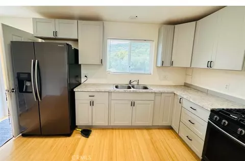 Kitchen - 16778 Lawson Valley Rd, Jamul, CA 91935 photo 3 of 4