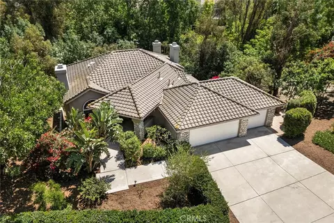 334 S Whitestone, Anaheim, CA 92807