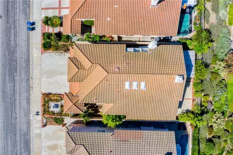 View/Area - 6807 E Pinnacle Pointe, Orange, CA 92869 photo 2 of 4