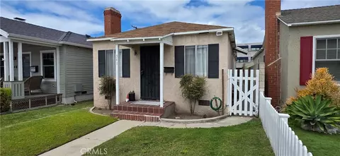 341 10th, Seal Beach, CA 90740