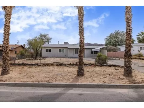 73355 Sun Valley Dr, Twentynine Palms, CA 92277