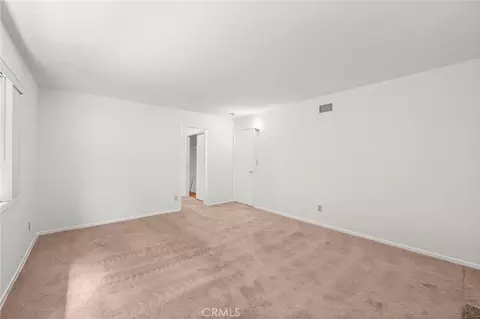 Living - 7970 E Ring St, Long Beach, CA 90808 photo 7 of 7