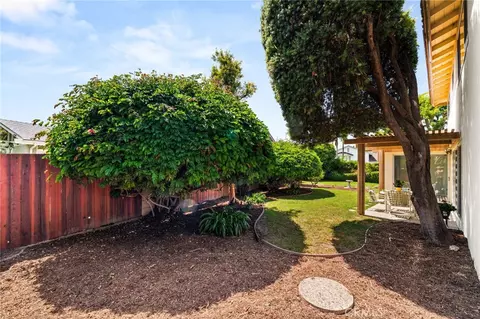Exterior - 7970 E Ring St, Long Beach, CA 90808 photo 6 of 7