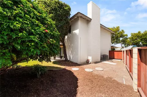 Exterior - 7970 E Ring St, Long Beach, CA 90808 photo 7 of 7