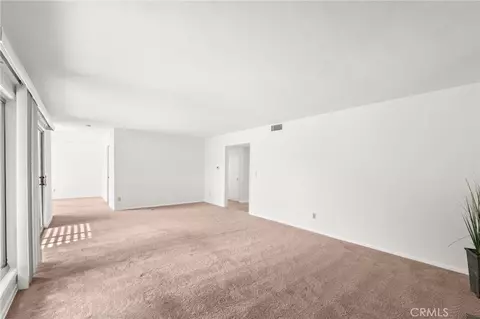 Living - 7970 E Ring St, Long Beach, CA 90808 photo 2 of 7