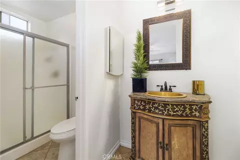 Bath - 6897 Crest Ave, Riverside, CA 92503 photo 1 of 2